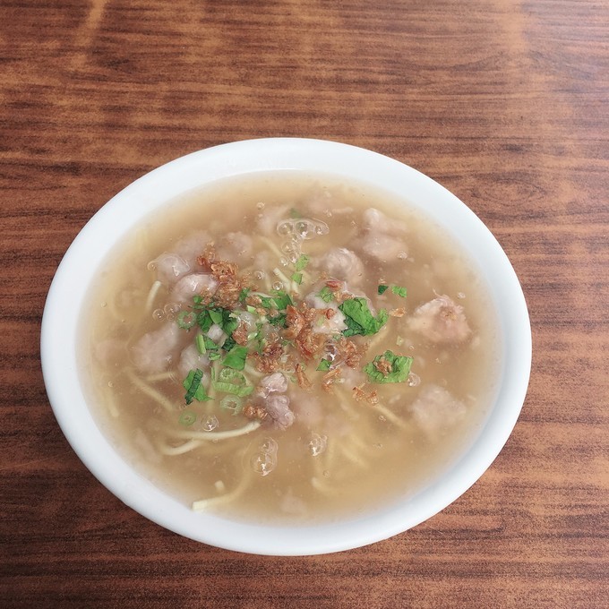 关上灯才意识到是黑夜,关上灯才知道它的魔力