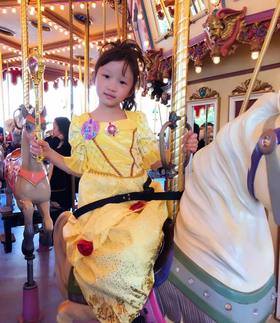 香港迪士尼攻略一日游最新版,香港迪士尼游玩全攻略路线推荐