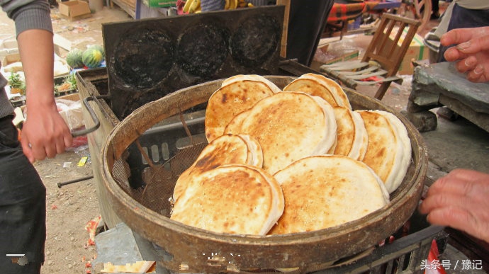 商丘,周口,开封,豫东这些地道美食你吃过多少?
