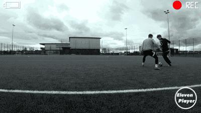 足球教程教你如何穿裆戏耍对手,足球防人时怎么防穿裆