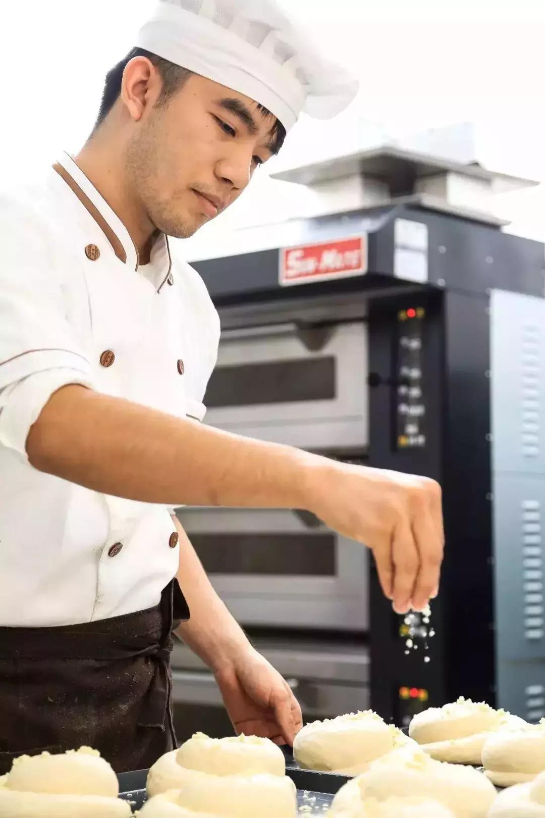 香港排长龙奶茶店,香港排长龙的奶茶店