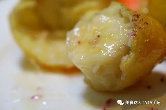 一不留神就掉进坑里,一不留神就会掉进一个大坑