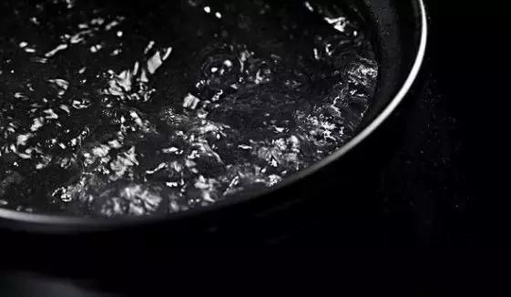 柴油油箱冻了怎么快速解冻,火烤油箱解冻视频大全