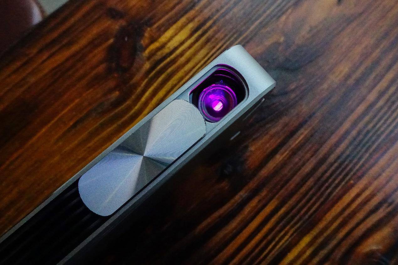 极米newz4air怎样连手机,极米newz4评测