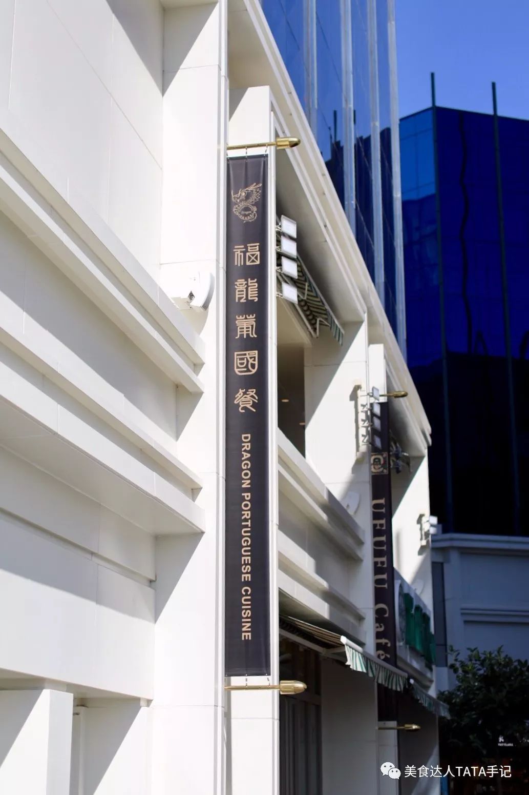 一不留神就掉进坑里,一不留神就会掉进一个大坑