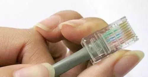 网线插座和水晶头的顺序一样么,电工网线端口水晶头接线法