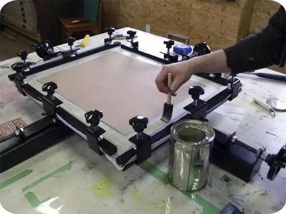 凹凸丝网印刷工艺流程,丝网印刷的工艺流程实验报告