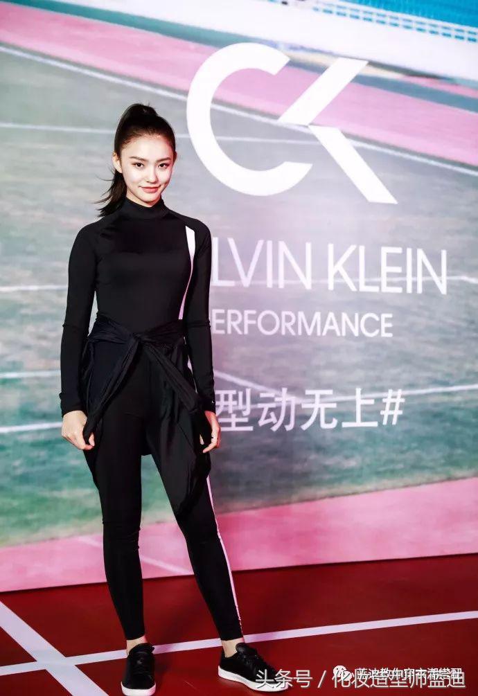 明星穿芭蕾舞服林允,明星杨紫私服