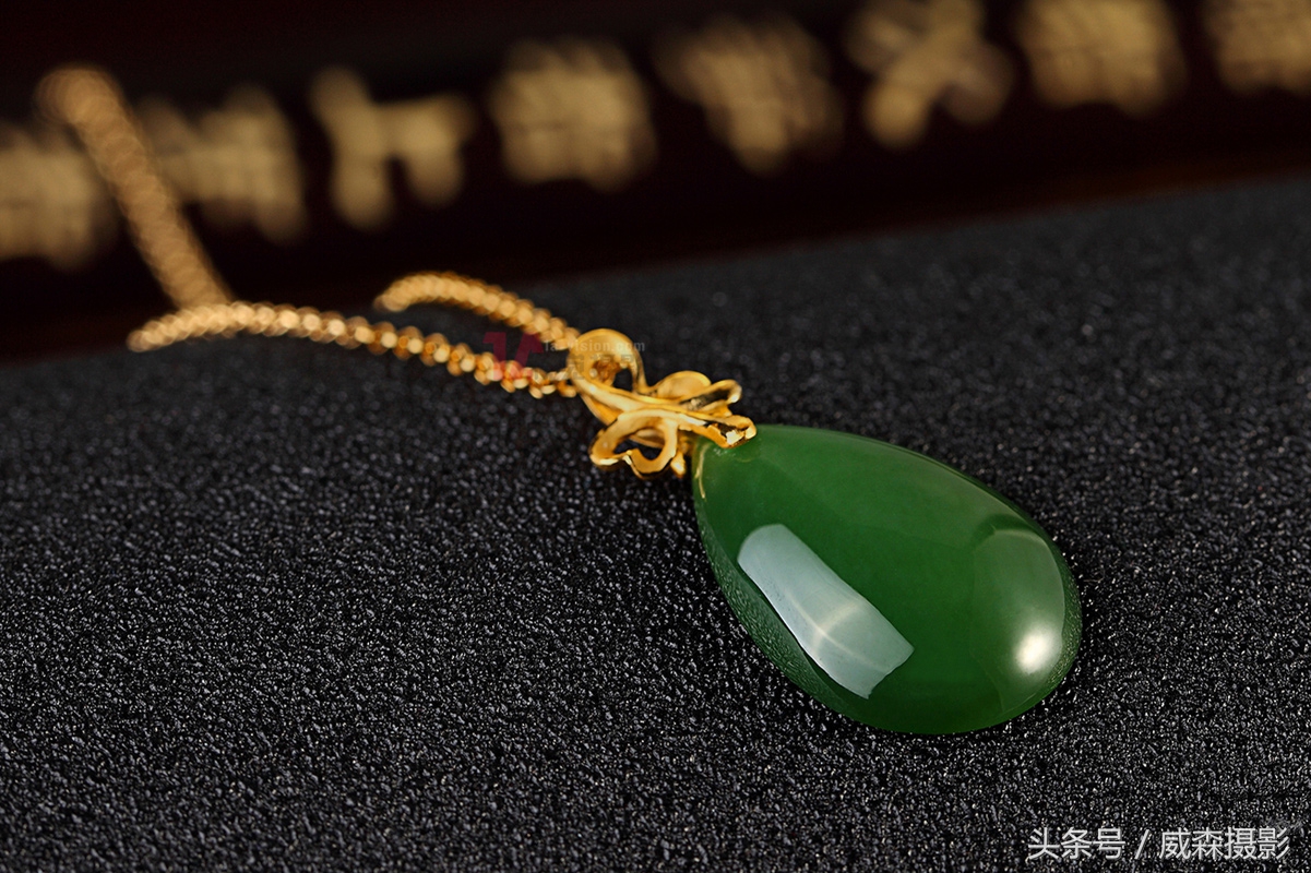 珠宝摄影之中的玉器拍摄技巧,如何给珠宝翡翠拍照
