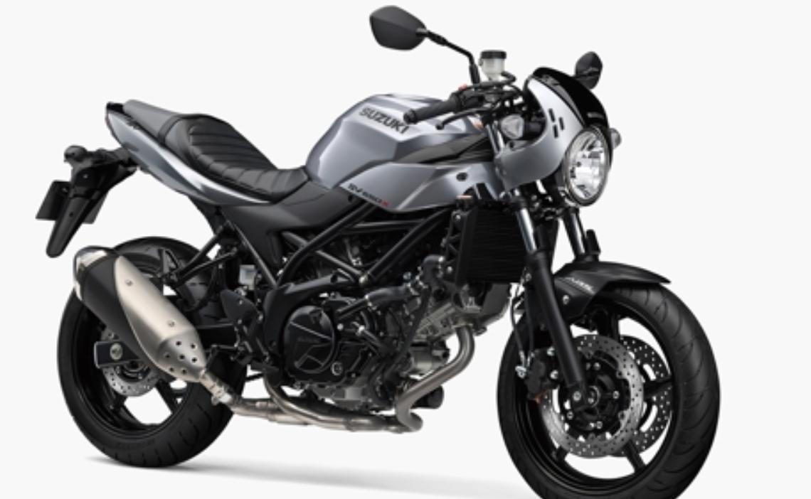 新古典派摩托车铃木SV650X