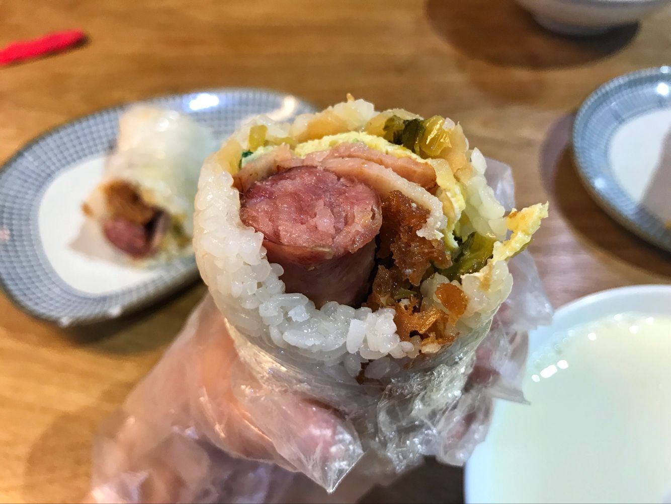 一度早饭吃了近70元，不过是饭团配豆浆，真是心疼啊