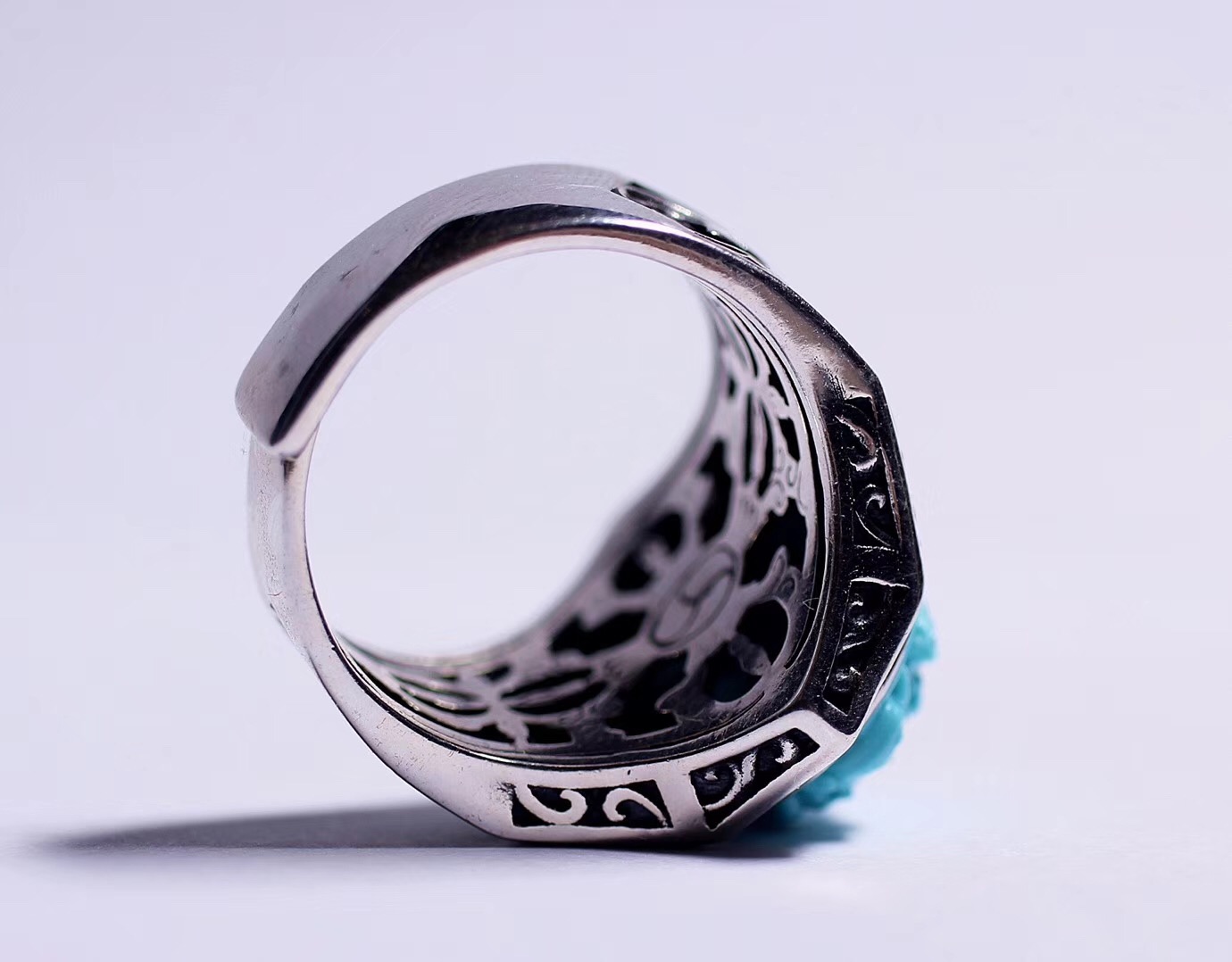 北工牙雕大师作品,喀什纯黄铜手工制作戒指