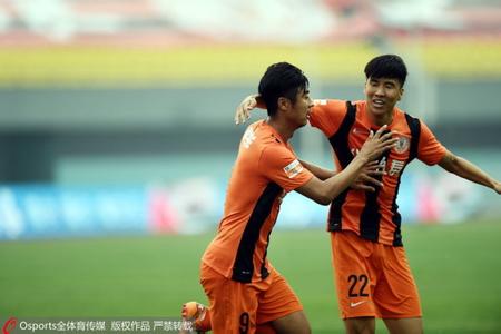 球迷眼中的球霸，队内绝对大佬，弃700万顶薪只为足球梦