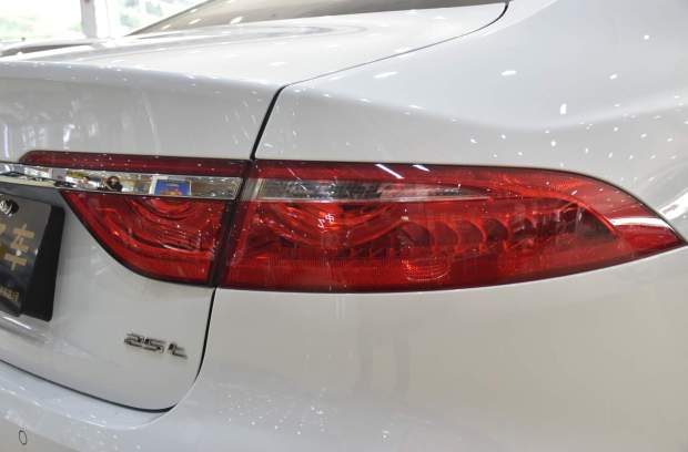 16款捷豹xfl2.0t奢华版,捷豹xf2016款2.0t风华版