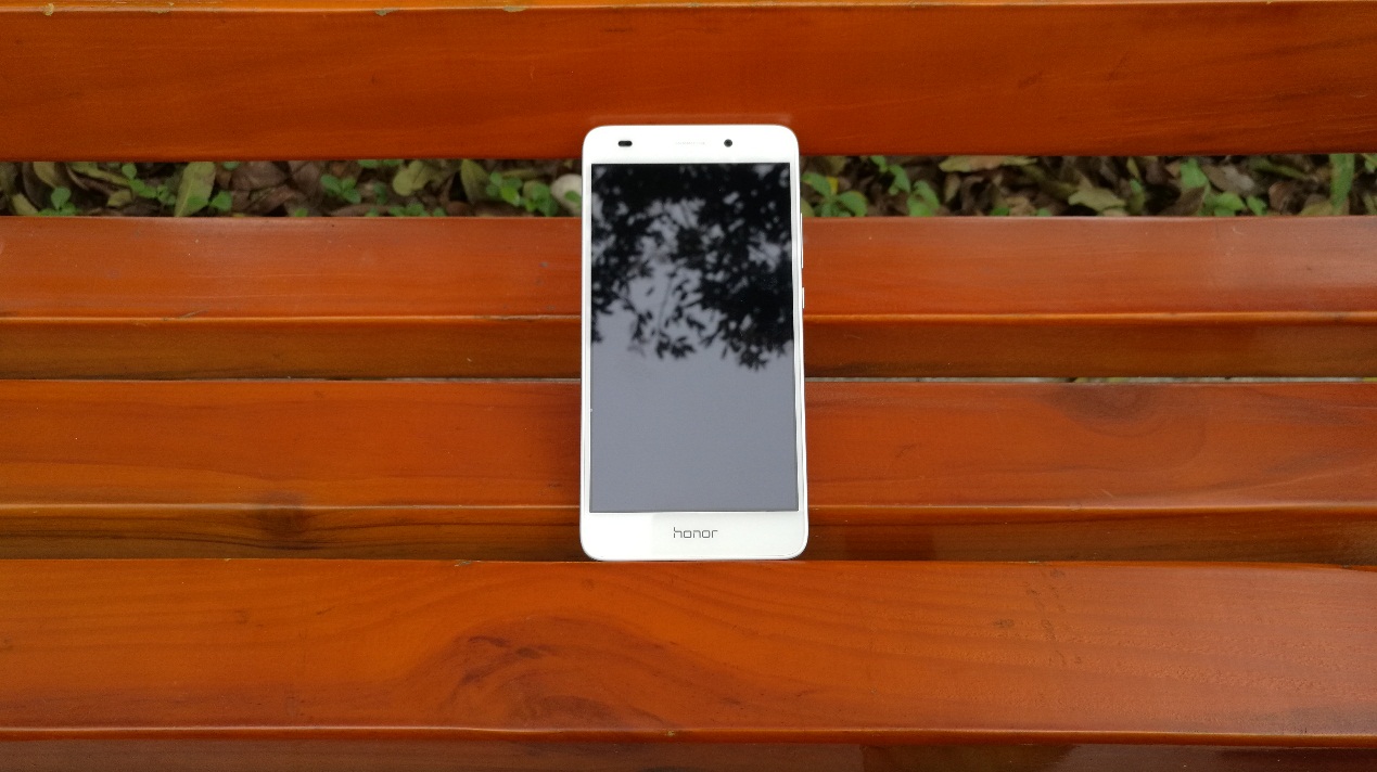 荣耀畅玩5c与荣耀5c是否一样,真芯评测