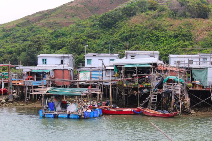 妈妈咪咪嘉年华的欢乐体验和香港郊区的生态怡然之旅