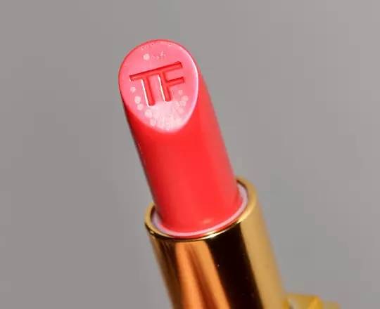 不吃土也能买，这些年度最受欢迎TOP5唇膏一定要下手！