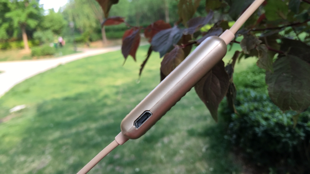 低音效果耳机,自带低音效果的耳机