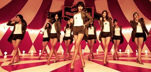 时尚又优雅捷豹xf展现科技魅力,又到露肉的季节了你准备好了吗