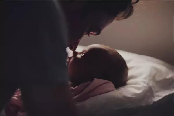 双胞胎29周早产宝宝存活率,一对超早产儿双胞胎姐妹奇迹存活