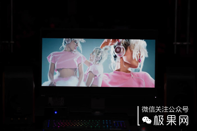 瓒呭ぇ灞忕數鑴戞樉绀哄櫒,瓒呭ぇ灞忔樉绀哄櫒