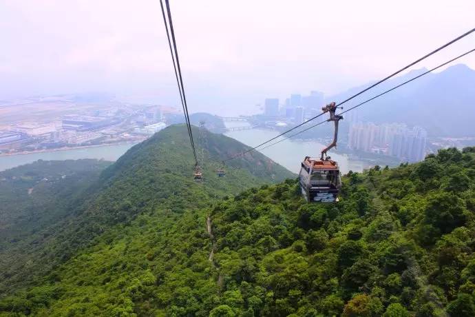 妈妈咪咪嘉年华的欢乐体验和香港郊区的生态怡然之旅