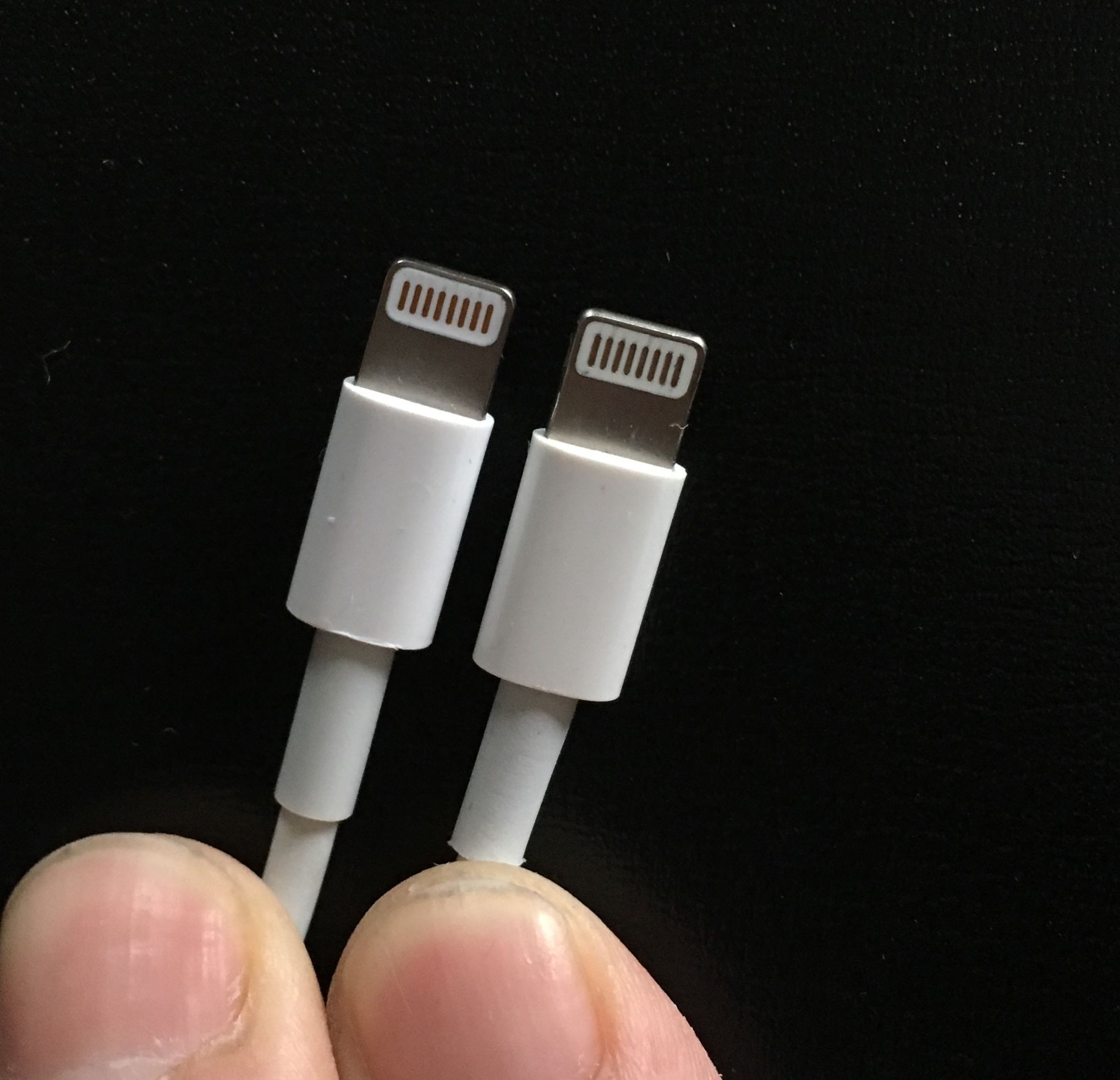 批发苹果充电器,正品苹果充电器和仿品