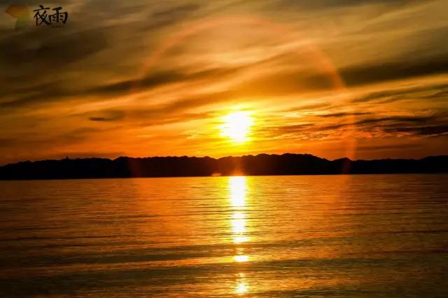 五月初的*疆新**，这片神秘的土地