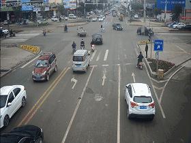 「曝光台」桂JGP212、桂JP6168、桂JC1383请注意！你们车前有行人！