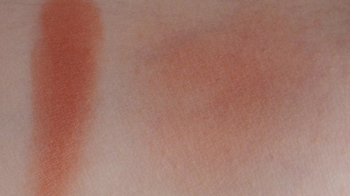 适合新年的简单妆容教程,新年妆容从底妆开始的教程