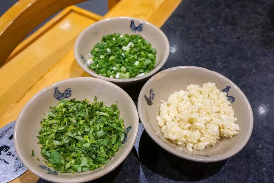 重庆火锅前十强十大必点菜,冬天重庆南山火锅推荐