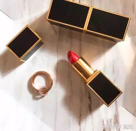 兰蔻黄皮显白口红秋冬,秋冬最好看的口红色号推荐