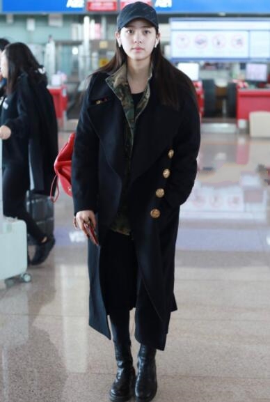 欧阳娜娜与关晓彤同台,欧阳娜娜与关晓彤