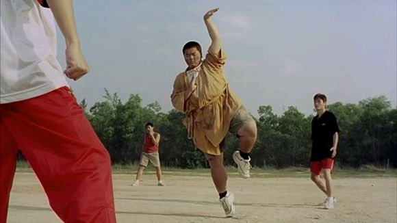 周星驰的少林足球有多么经典,周星驰少林足球有多厉害