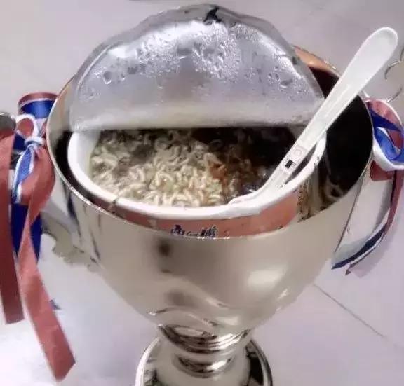 为什么电竞比赛十分重要,为什么电竞选手不能吃牛肉面