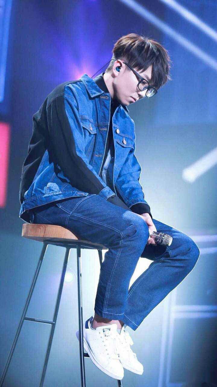 毛不易唱歌平凡的一天,毛不易唱歌综艺里唱一荤一素