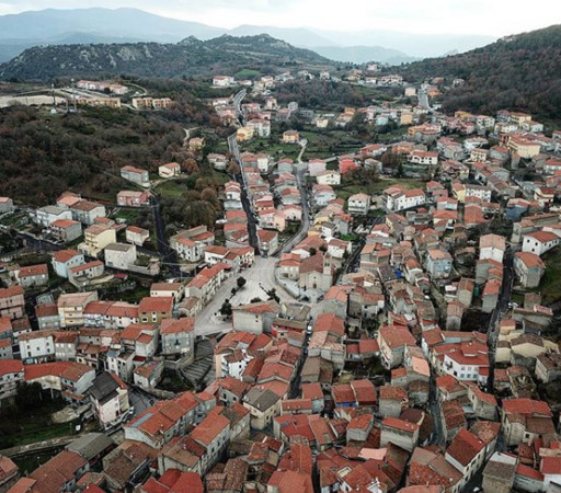 意大利旅游独栋别墅多少钱,意大利富人区独栋别墅庄园