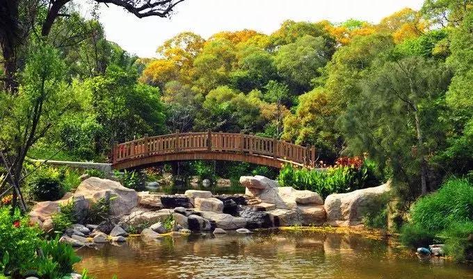 哄女朋友的旅游攻略,哄女友开心的要点