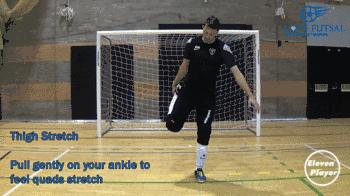 五人足球守门员新手入门,足球门将抓帽技巧