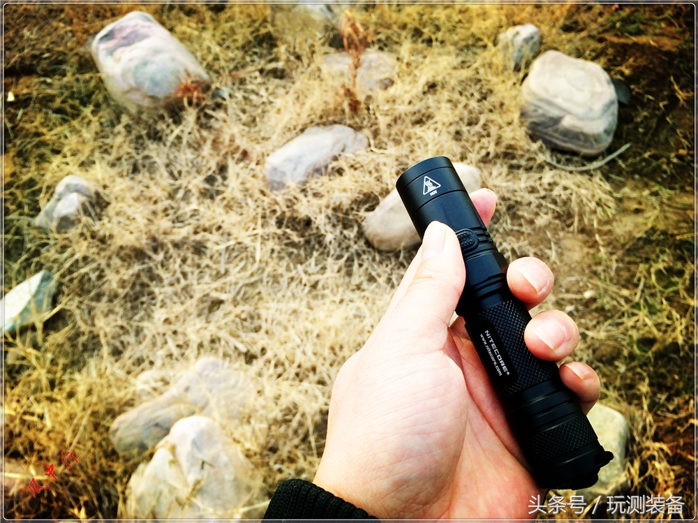 奈特科尔强光手电筒测评,nitecore奈特科尔10000流明手电筒