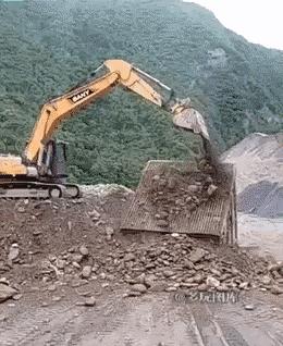 搞笑gif合集大妈你一定要hold住啊,搞笑gif合集2016