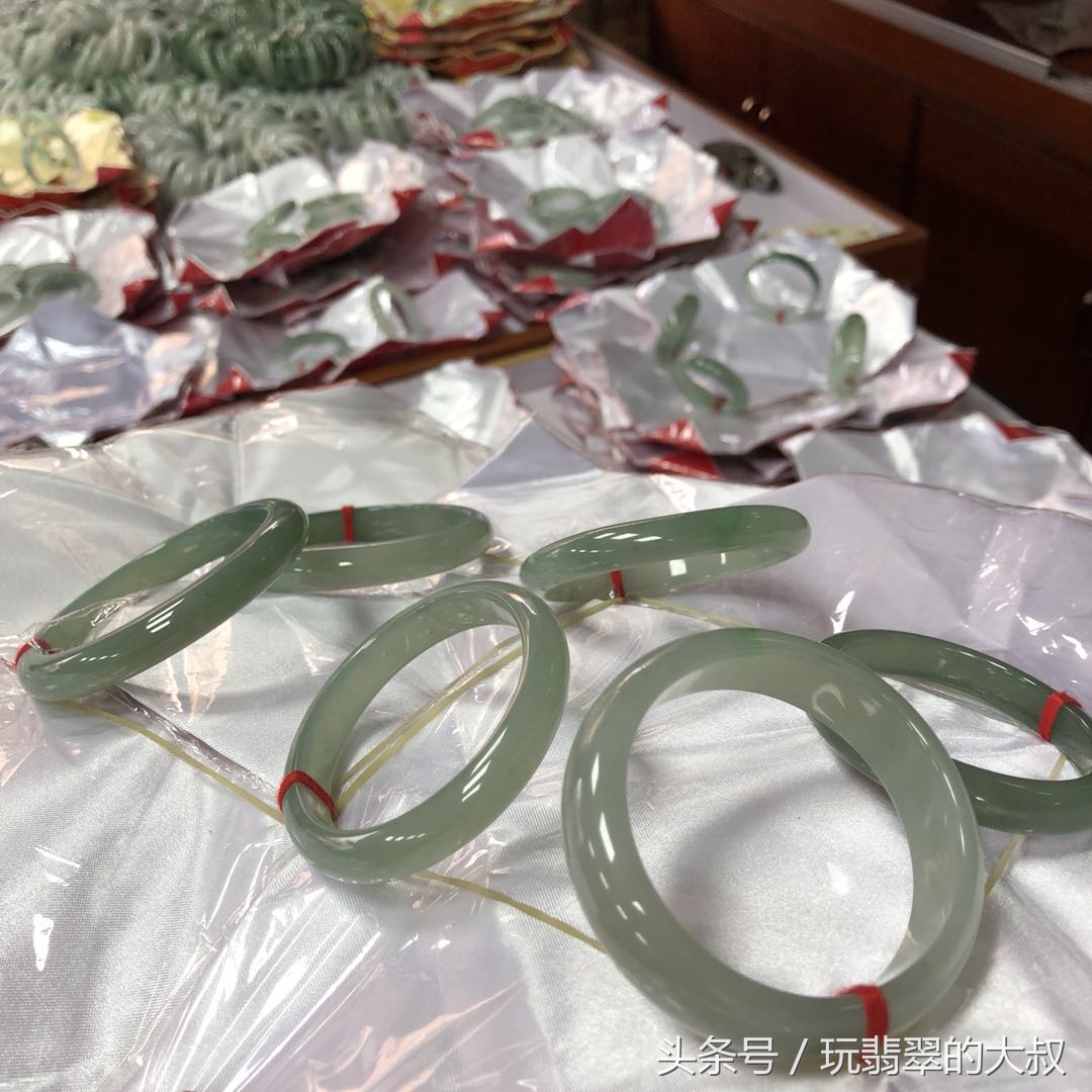 如何区分b货翡翠和c货翡翠,a货翡翠与b货翡翠如何区分