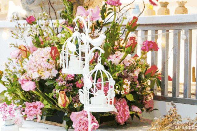 在我家昆明楼下吃碗星空燕窝，10分钟被搭讪了30次！