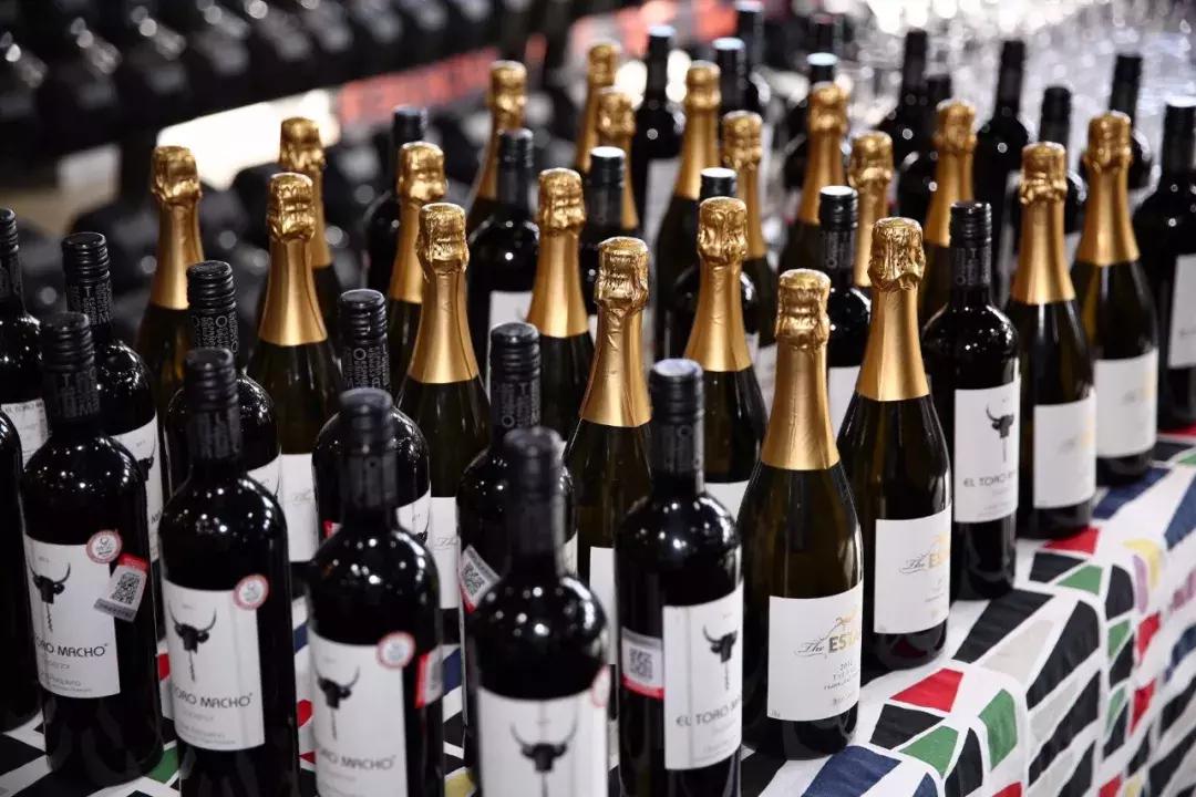 风雨兼程再创佳绩,风雨兼程再度起飞