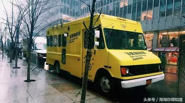 90后姑娘弃笔摆摊,90后清华学生弃笔从戎