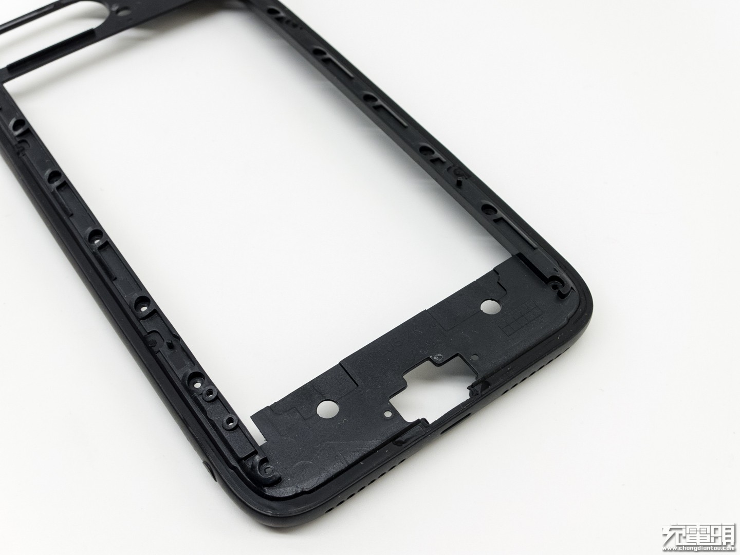 现在手机换电池麻烦,汽车换电池麻烦吗