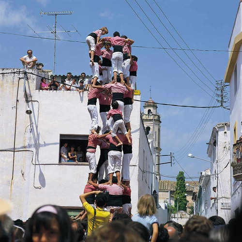 西班牙叠人塔起源,西班牙叠人塔完整视频