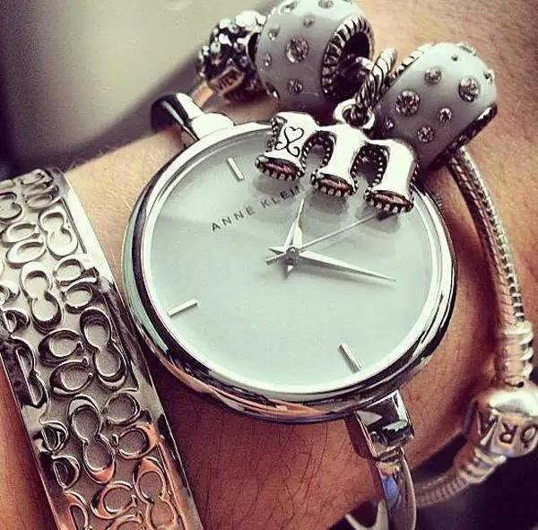 被抢到全网断货的面霜,被博主卖断货