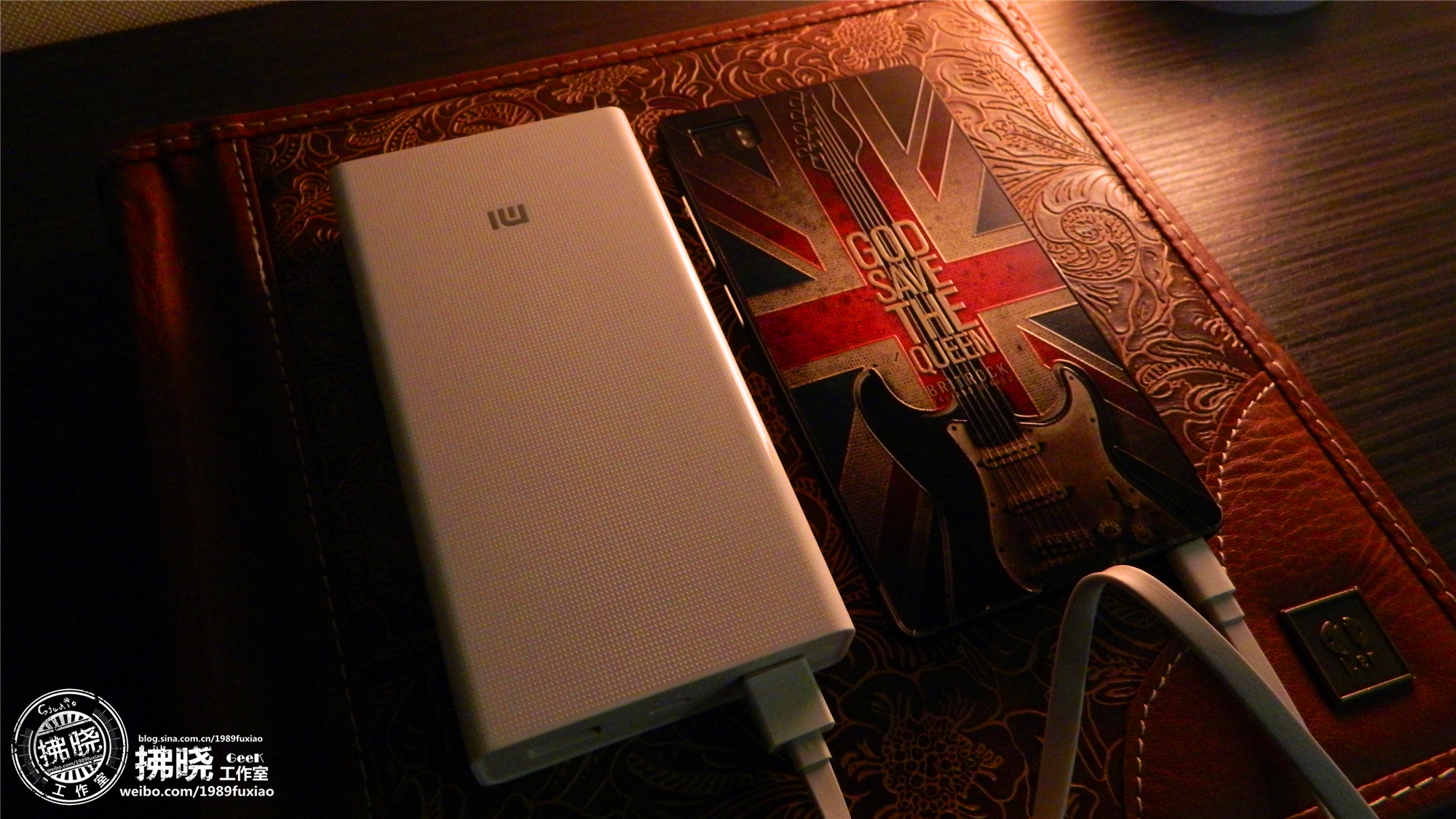 小米移动电源30000快充版测评,小米轻便移动电源推荐