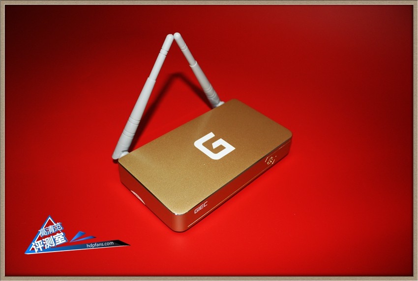 杰科年底压箱货，全金属外观杰科R12开箱评测